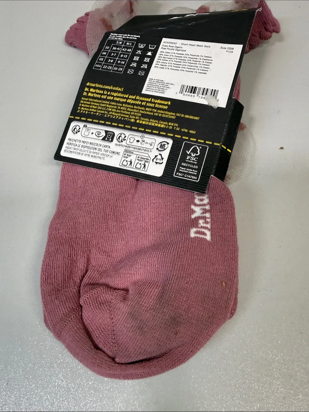 DR. MARTENS Women's Short Heart Mesh Organic Cotton Blend Socks in Dusty Rose